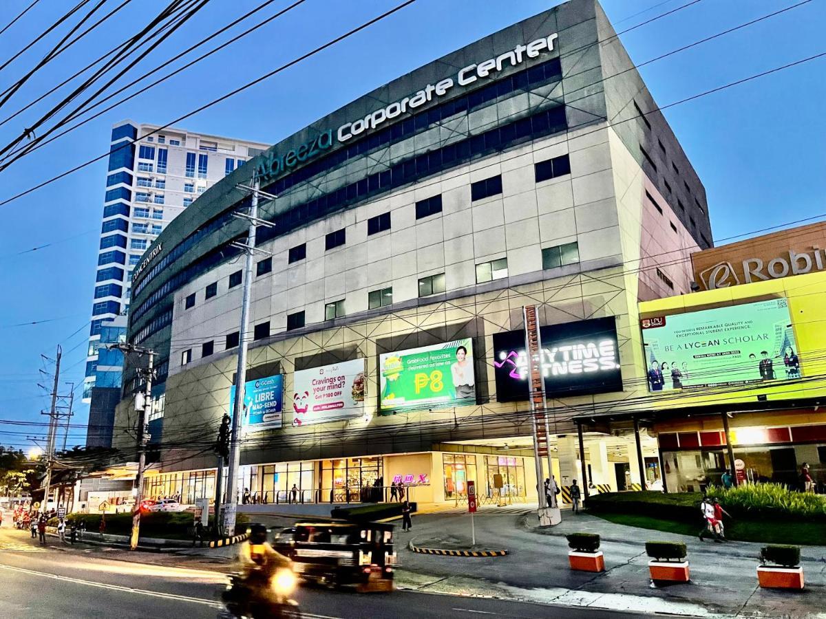Inspiria Aparthotel Davao City Exteriör bild